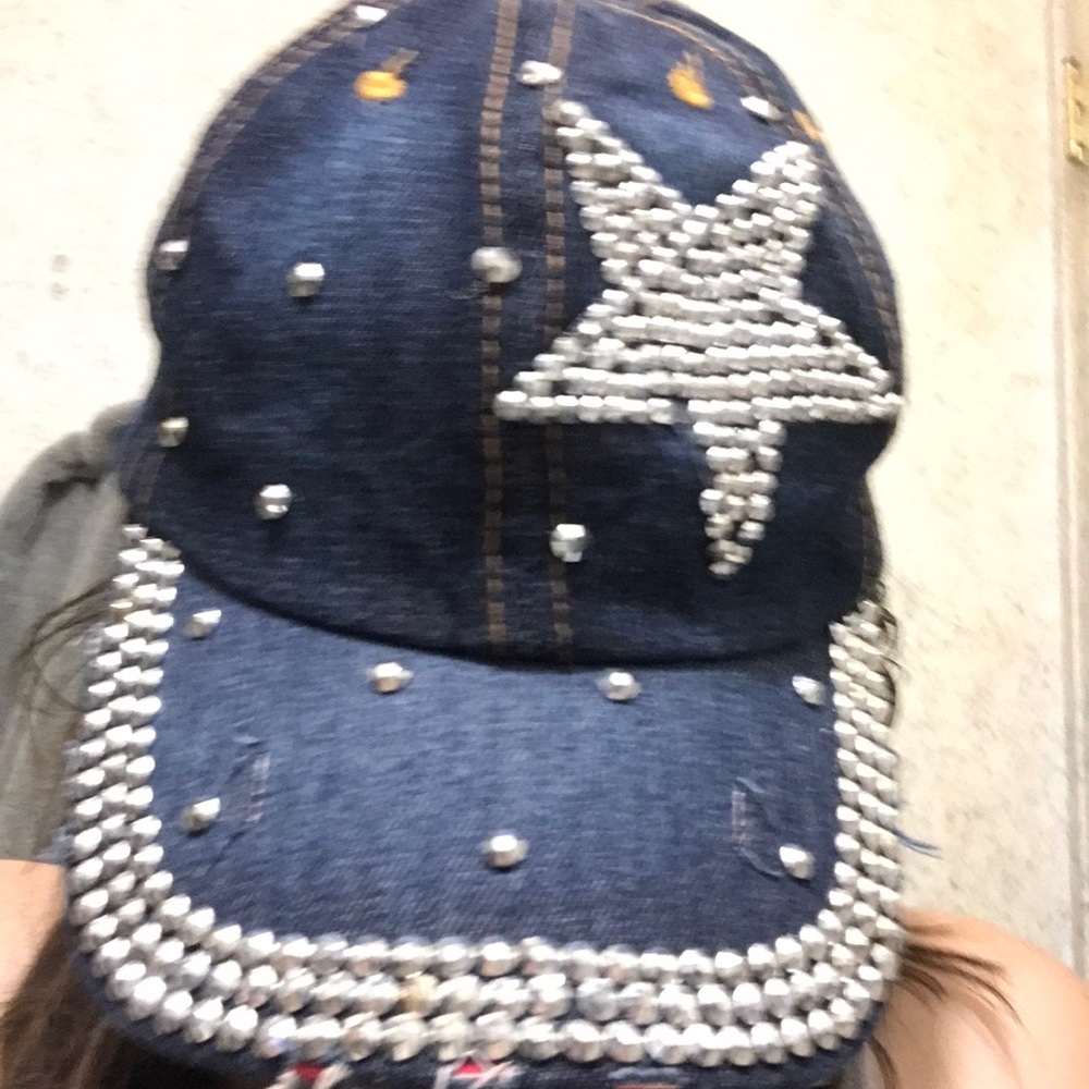 Early 2000s/y2k hat